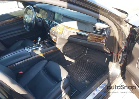 2013 BMW 740I из США, поврежденный, VIN WBAYA6C53DC995336